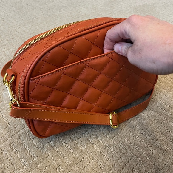 Joy & Iman Crossbody Bag - Picture 8 of 11